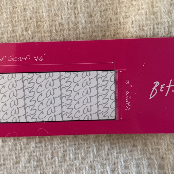 Betsey Johnson Light Pink Bow Embossed Wallet, with Soft, Cozy Cream Sca… - Picture 10 of 13